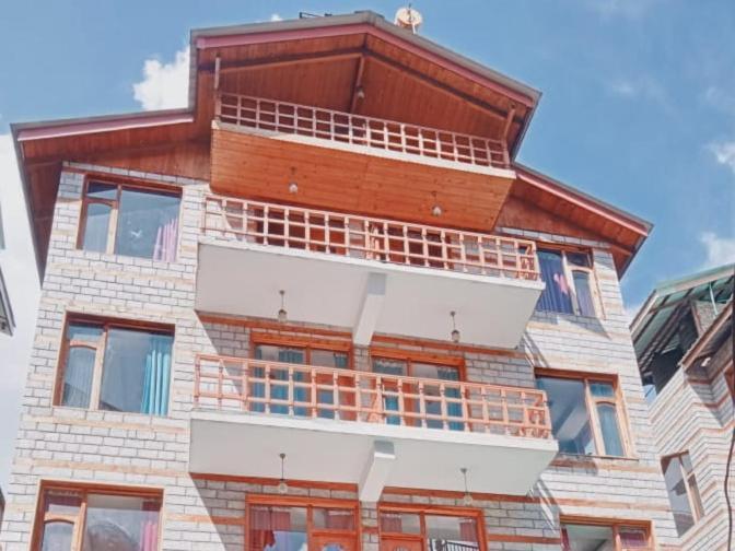 Hotel The Red Apple Manali Zewnętrze zdjęcie